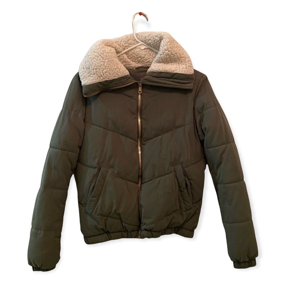 SAGE GREEN PUFFER JACKET - Picture 1 of 3